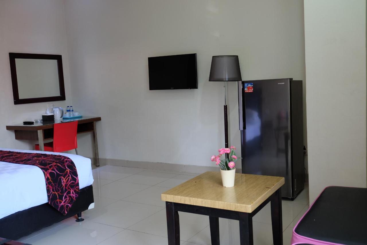 Atlantic Hotel Ambon Exterior photo